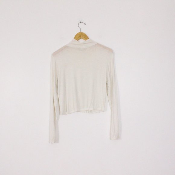 *Caution to the Wind White Ribbed Turtleneck Long Sleeve - Picture 3 of 3